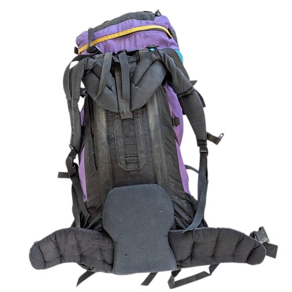 MEI Full Sized Multi Day Backpack - Internal Frame - 85 Liters - Picture 8 of 10